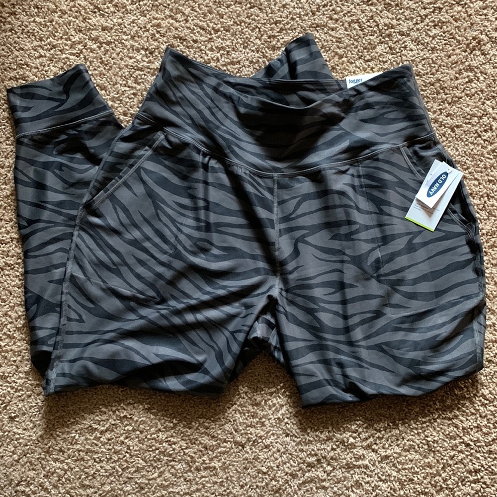 Old Navy Active Women’s High Rise Jogger - size XL
